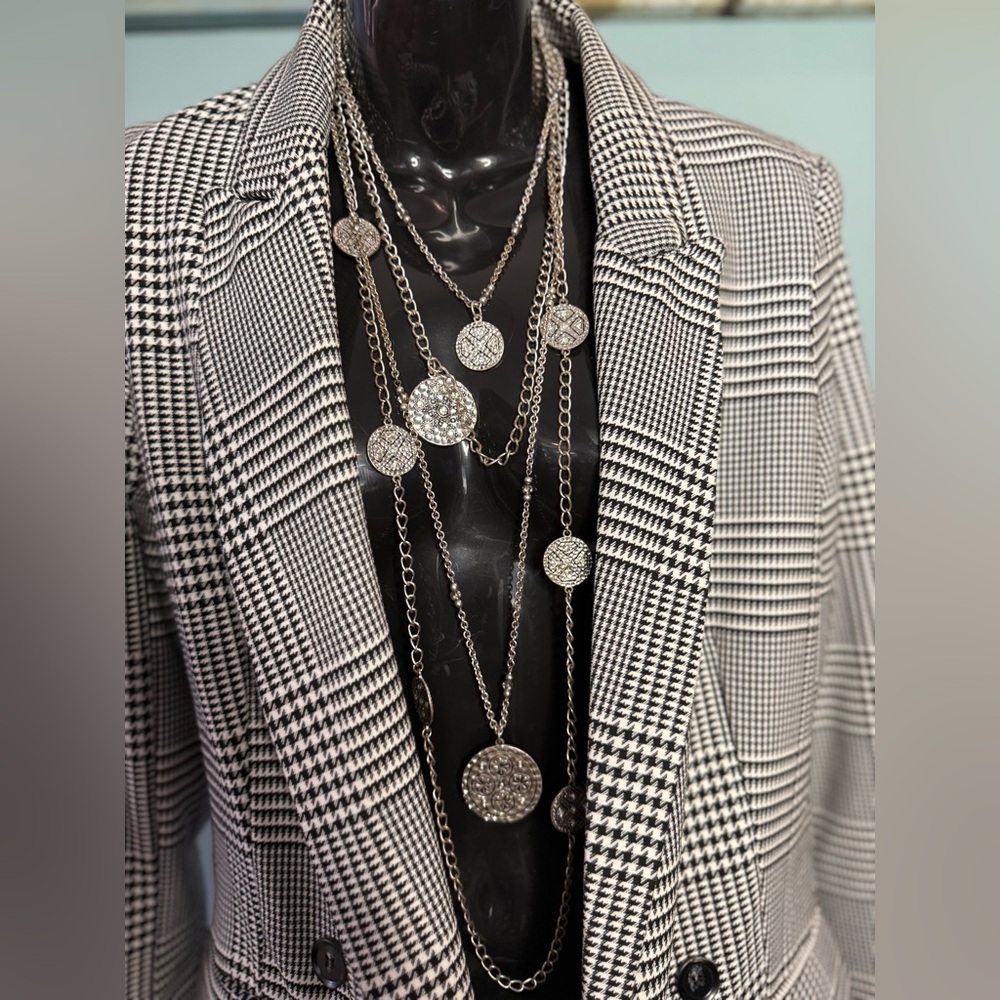 Premier Designs “Stunning” Elegant Silver Layered Necklace